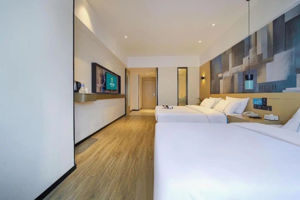 Bed in City Comfort Inn Chongqing Huangguan Dafuti