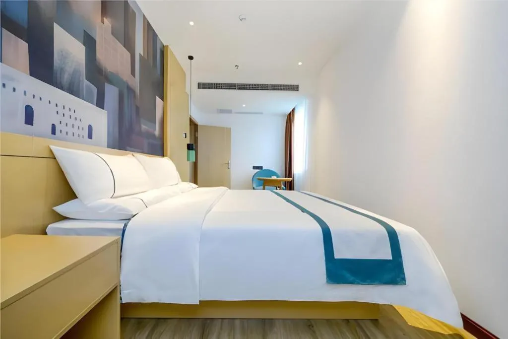 Bed in City Comfort Inn Chongqing Huangguan Dafuti