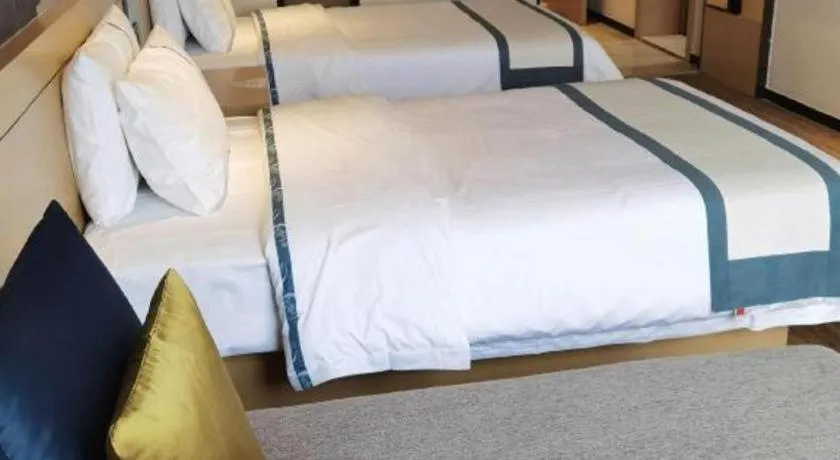 Bed in City Comfort Inn Chongqing Huangguan Dafuti