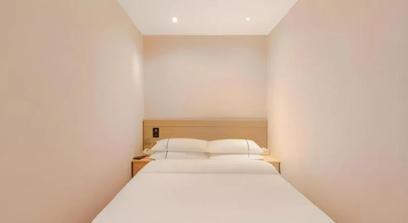 Bed in City Comfort Inn Shantou Huashan Road the MixC