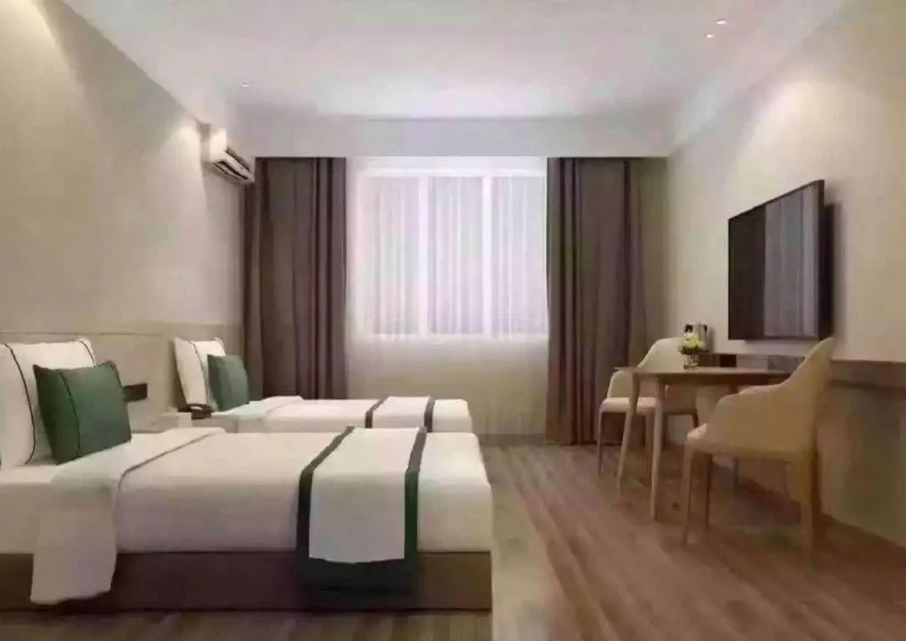 Bed in City Comfort Inn Shantou Huashan Road the MixC