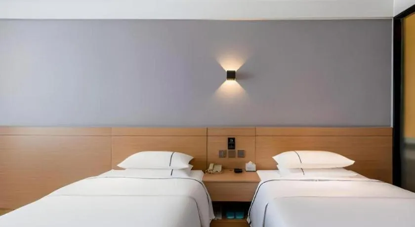 Bed in City Comfort Inn Shantou Huashan Road the MixC