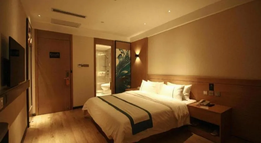 Bed in City Comfort Inn Shantou Huashan Road the MixC