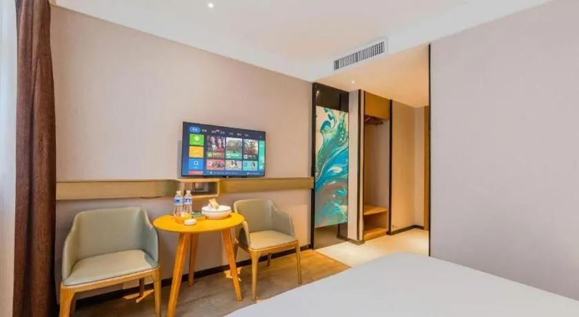 Bed in City Comfort Inn Shantou Huashan Road the MixC