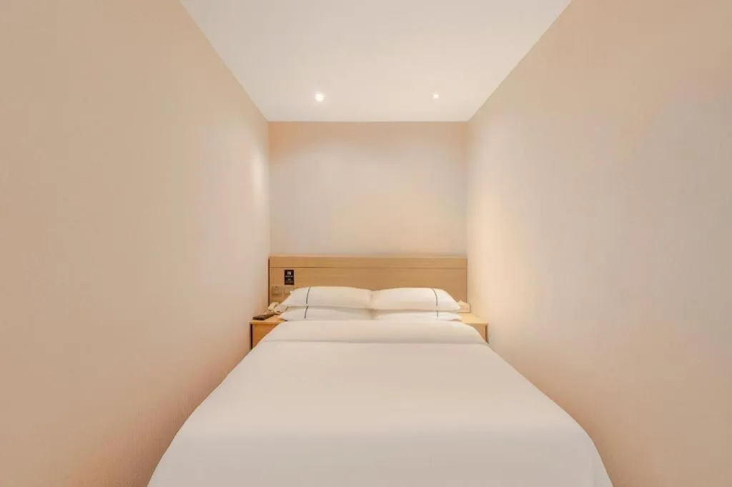 Bed in City Comfort Inn Shantou Huashan Road the MixC