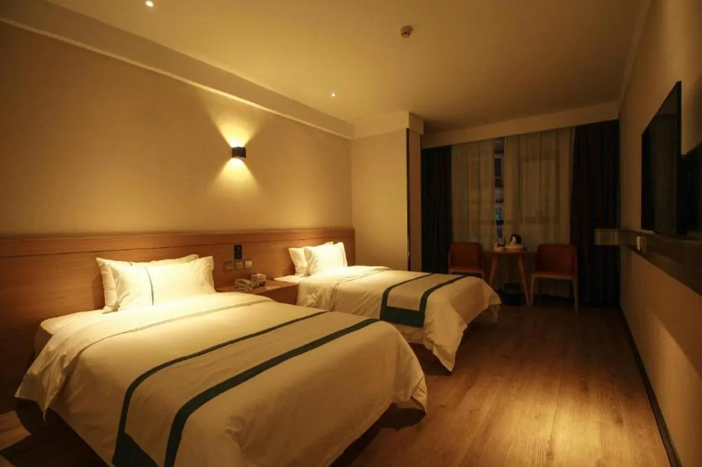 Bed in City Comfort Inn Shantou Huashan Road the MixC
