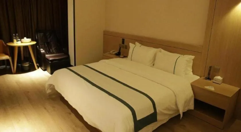 Bed in City Comfort Inn Shantou Huashan Road the MixC