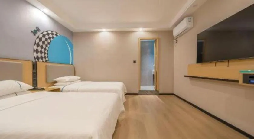 Bed in City Comfort Inn Guilin Qixing Park Guangxi Normal University