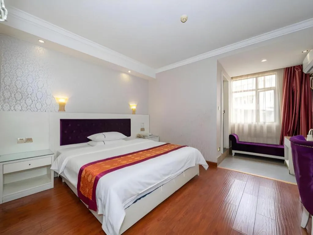 Bed in City Comfort Inn Guilin Qixing Park Guangxi Normal University