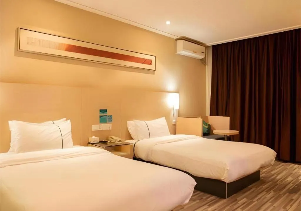 Bed in City Comfort Inn Xiantao Avenue Wangzhou Bridge Wushang