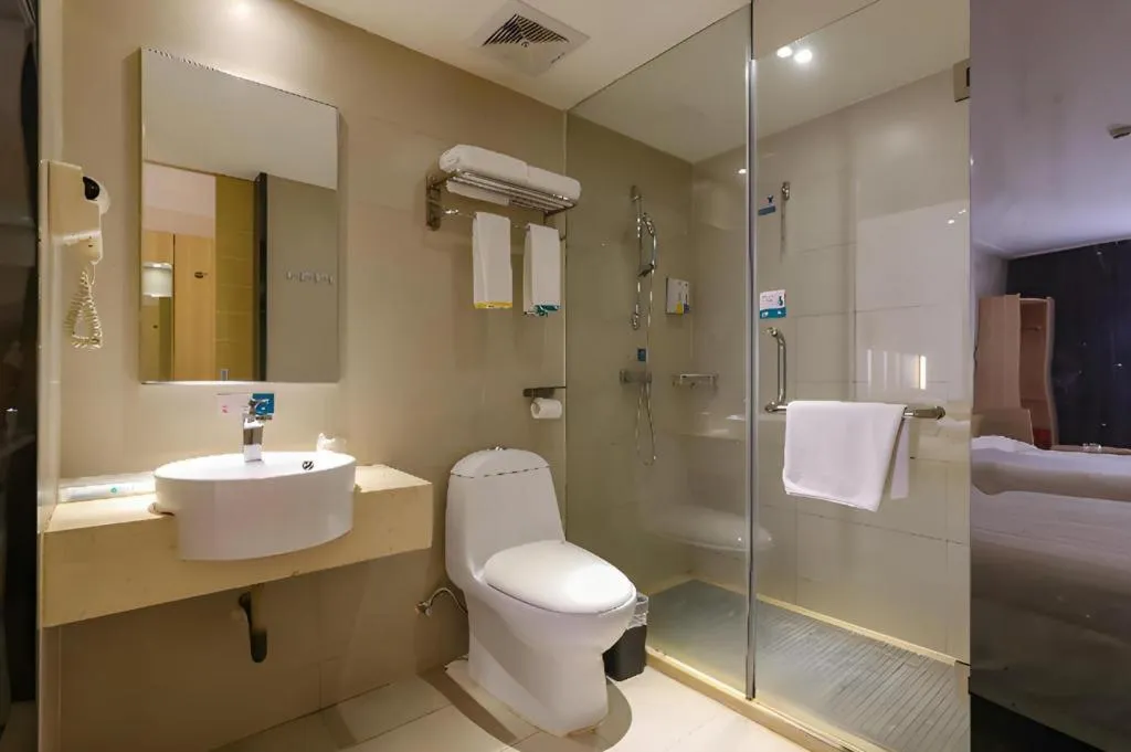 City Comfort Inn zhongshan Lihe Square Walmart