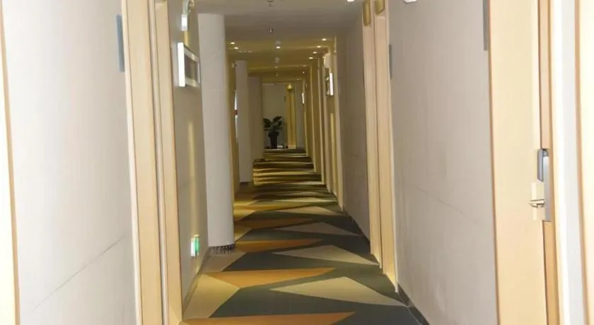 City Comfort Inn zhongshan Lihe Square Walmart