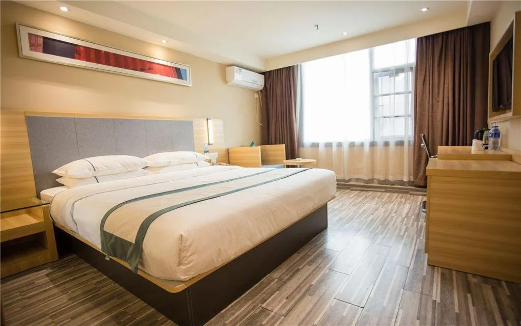 Bed in City Comfort Inn Nanchang Bayi Square Dinggong Road