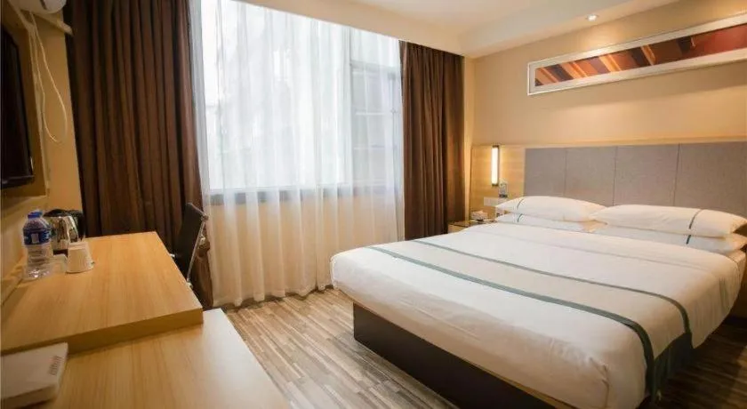 Bed in City Comfort Inn Nanchang Bayi Square Dinggong Road