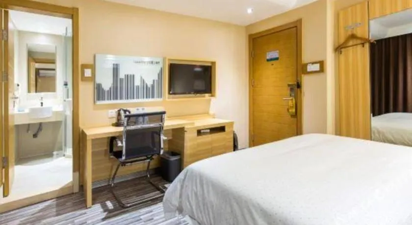 Bed in City Comfort Inn Nanchang Bayi Square Dinggong Road