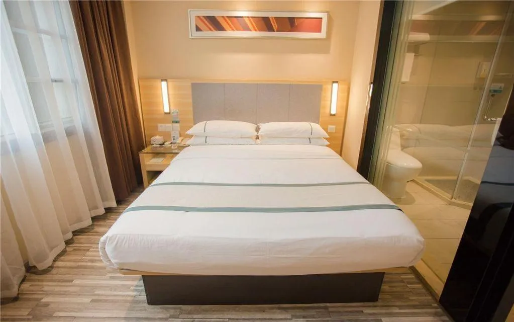 Bed in City Comfort Inn Nanchang Bayi Square Dinggong Road