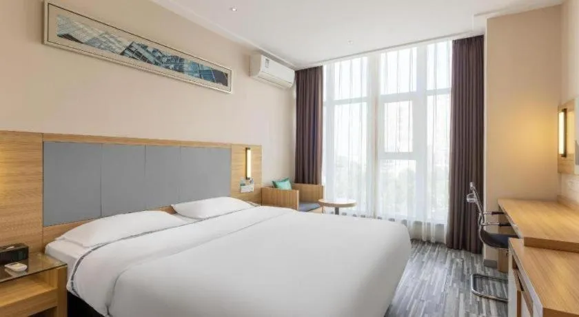 Bed in City Comfort Inn Nanchang Bayi Square Dinggong Road