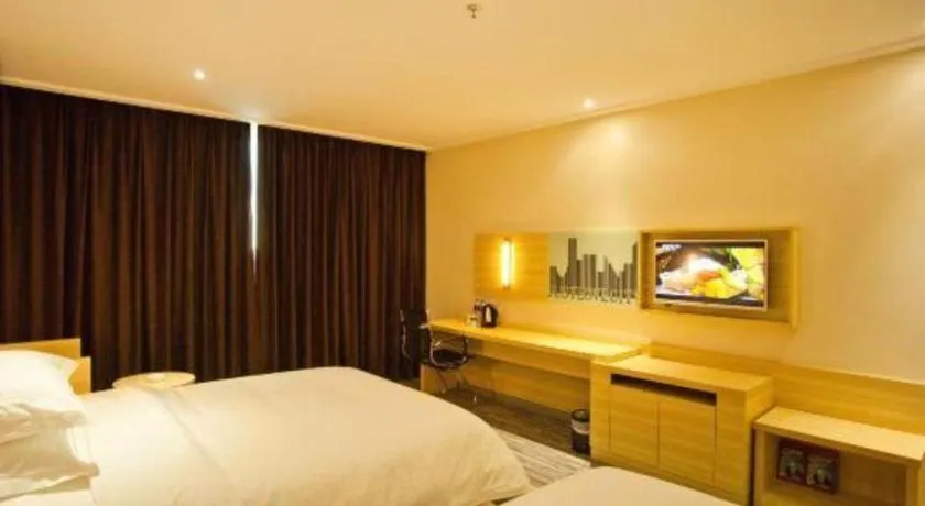 Bed in City Comfort Inn Huizhou Huiyang High-speed Railway Station