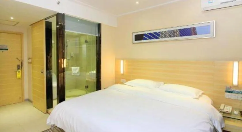 Bed in City Comfort Inn Huizhou Huiyang High-speed Railway Station