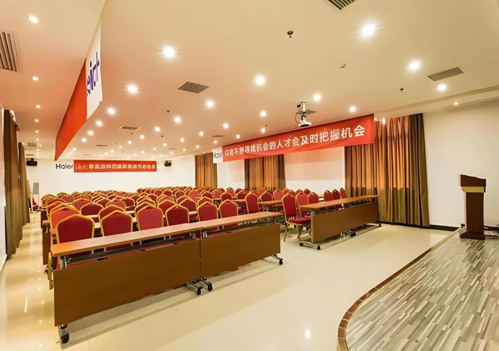 City Comfort Inn Guigang Pingnan Bus Station Jiangbin Park