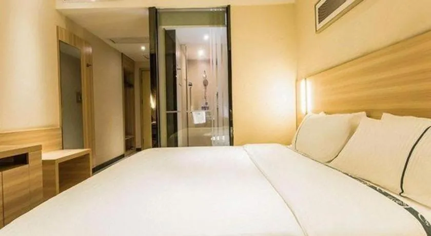 Bed in City Comfort Inn Guigang Pingnan Bus Station Jiangbin Park