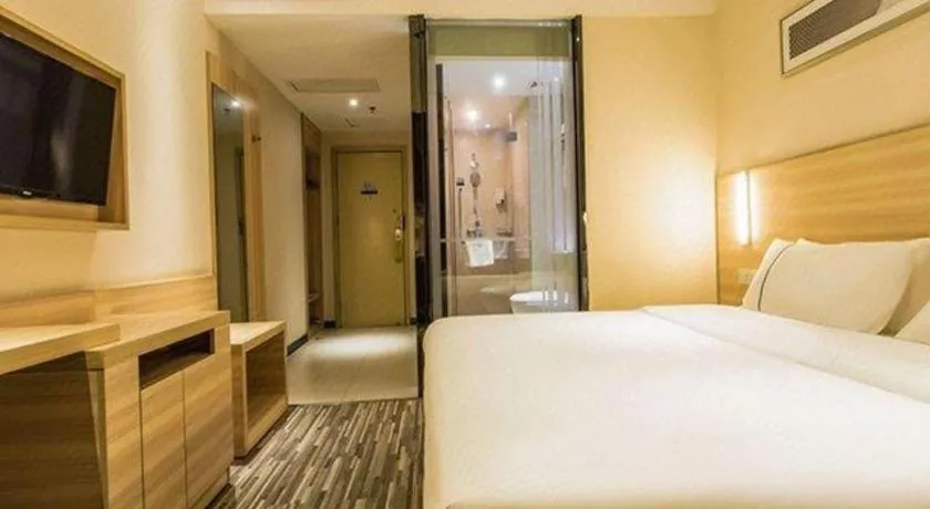 Bed in City Comfort Inn Guigang Pingnan Bus Station Jiangbin Park