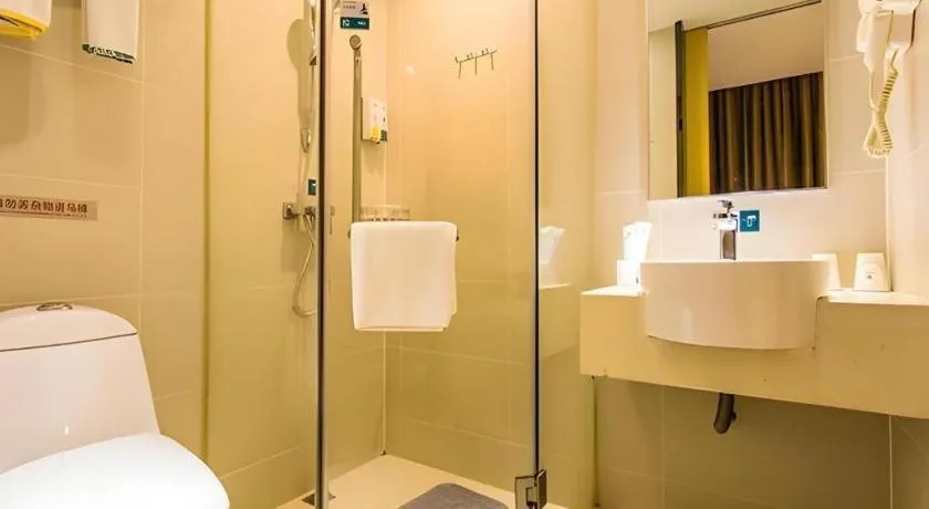 City Comfort Inn Guigang Pingnan Bus Station Jiangbin Park