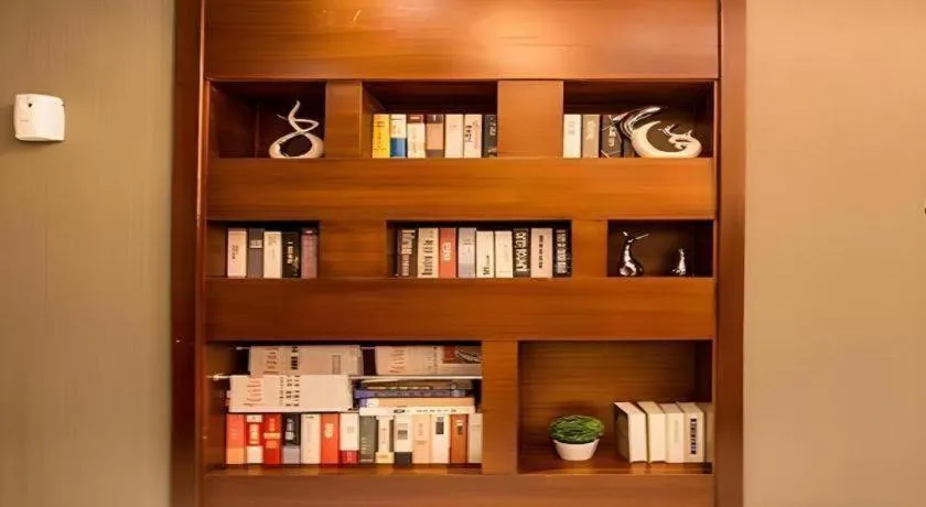 City Comfort Inn Guigang Pingnan Bus Station Jiangbin Park