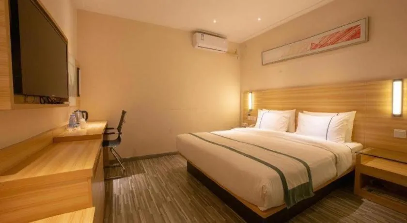 Bed in City Comfort Inn Guigang Pingnan Bus Station Jiangbin Park