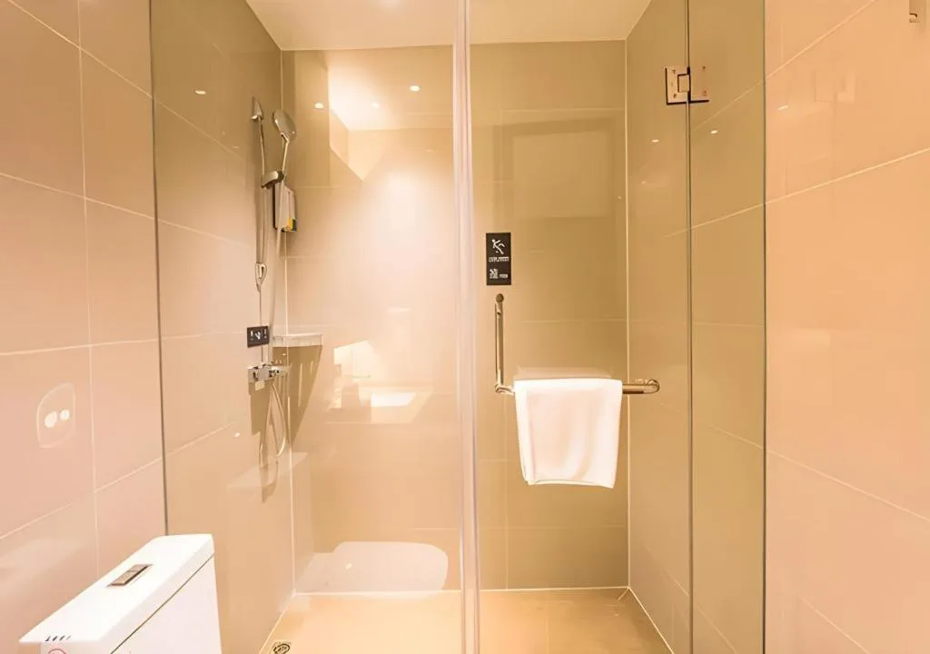 City Comfort Inn Guigang Pingnan Bus Station Jiangbin Park