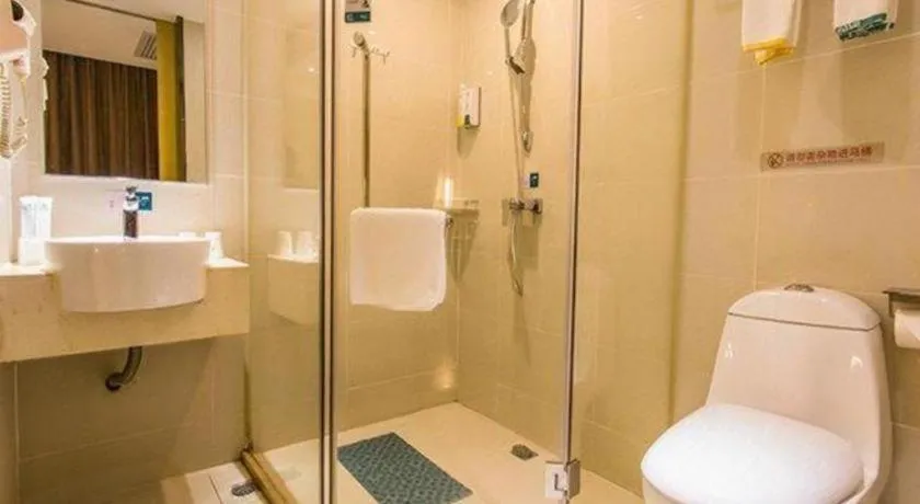 City Comfort Inn Guigang Pingnan Bus Station Jiangbin Park