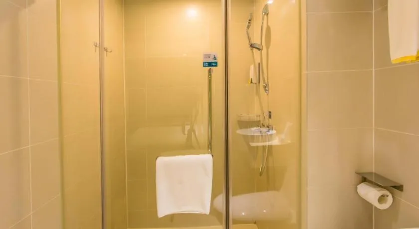 City Comfort Inn Guigang Pingnan Bus Station Jiangbin Park