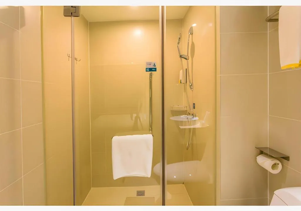 City Comfort Inn Guigang Pingnan Bus Station Jiangbin Park