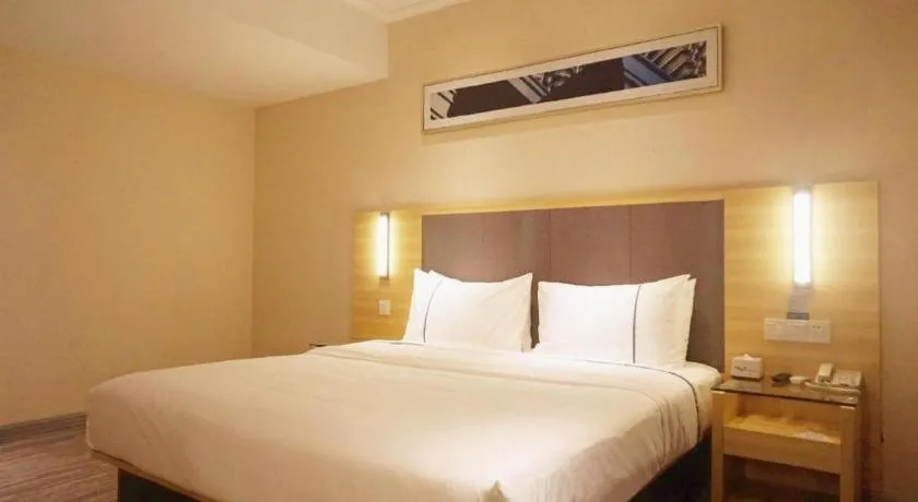 Bed in City Comfort Inn Zhanjiang Middle Renmin Avenue Dingsheng Square