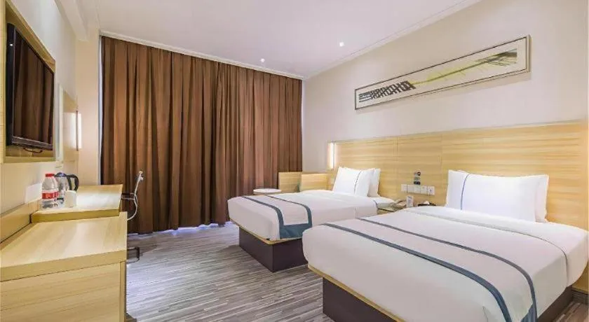 Bed in City Comfort Inn Zhanjiang Middle Renmin Avenue Dingsheng Square