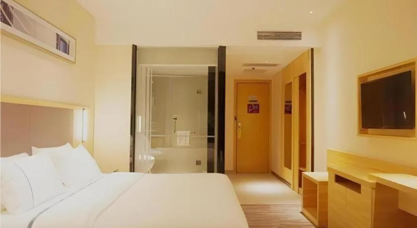 Bed in City Comfort Inn Zhanjiang Middle Renmin Avenue Dingsheng Square