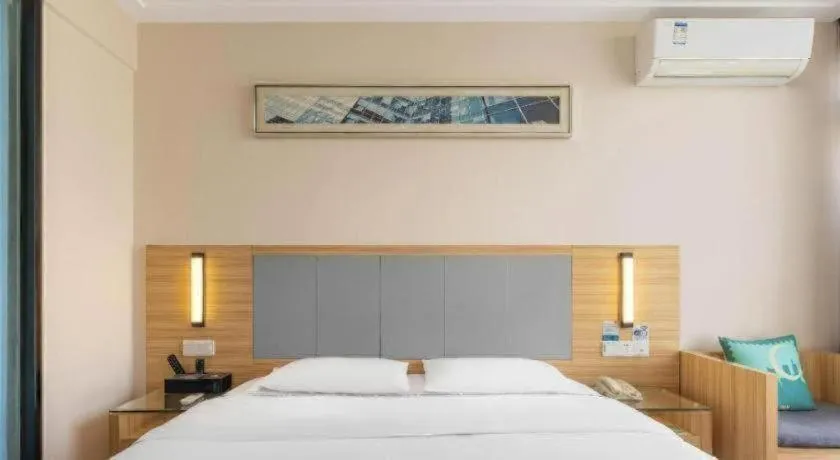 Bed in City Comfort Inn Zhanjiang Middle Renmin Avenue Dingsheng Square