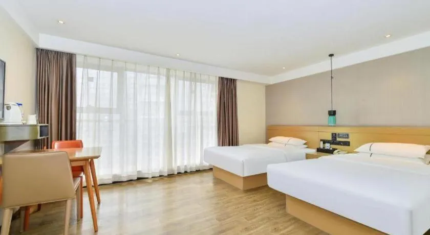 Bed in City Comfort Inn Guiyang North High Speed Railway Station