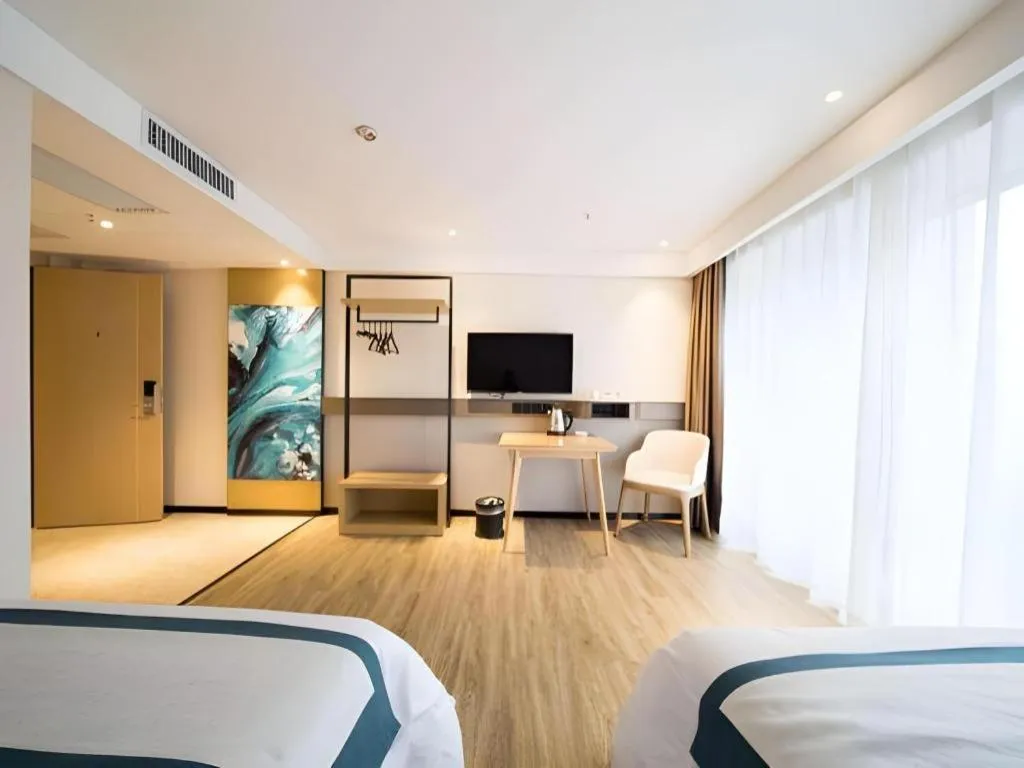 Bed in City Comfort Inn Guiyang North High Speed Railway Station