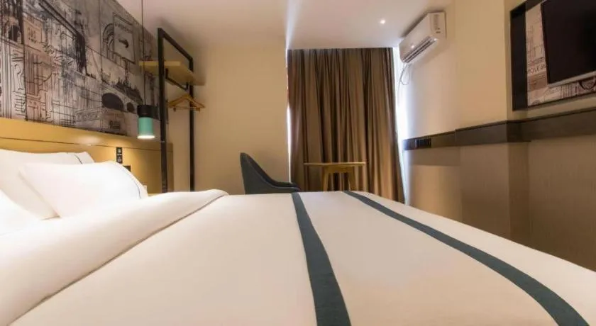 Bed in City Comfort Inn Nanning Shuangyong Road Guangxi Medical University