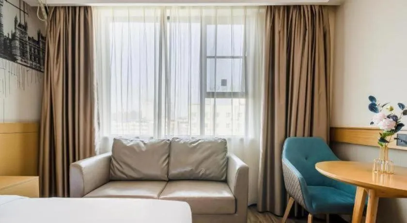 Bed in City Comfort Inn Nanning Kede Zoo Qingchuan Metro Station