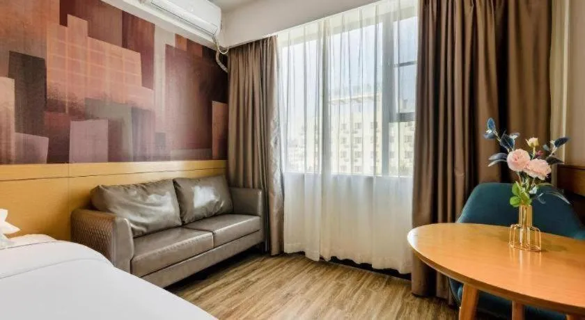 Bed in City Comfort Inn Nanning Kede Zoo Qingchuan Metro Station