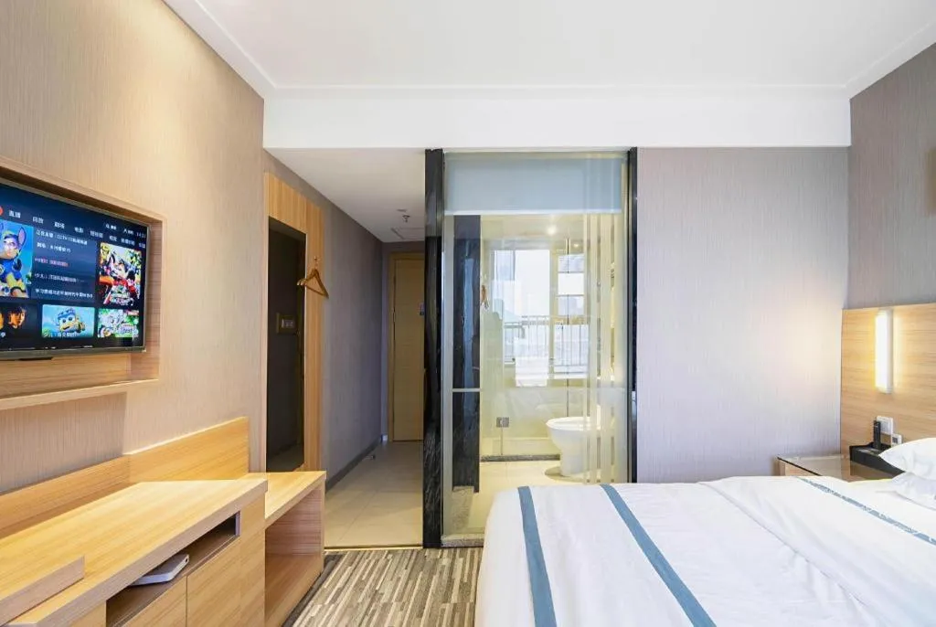 Bed in City Comfort Inn Lichuan Railway Station Tenglong Cave