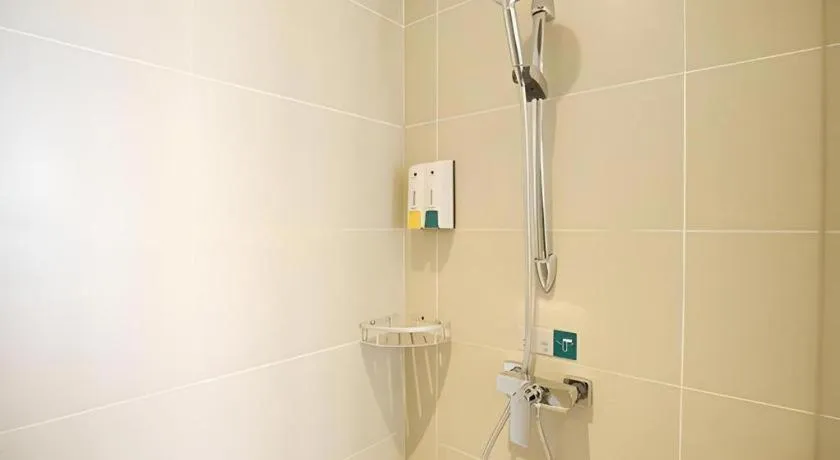 City Comfort Inn Lichuan Railway Station Tenglong Cave