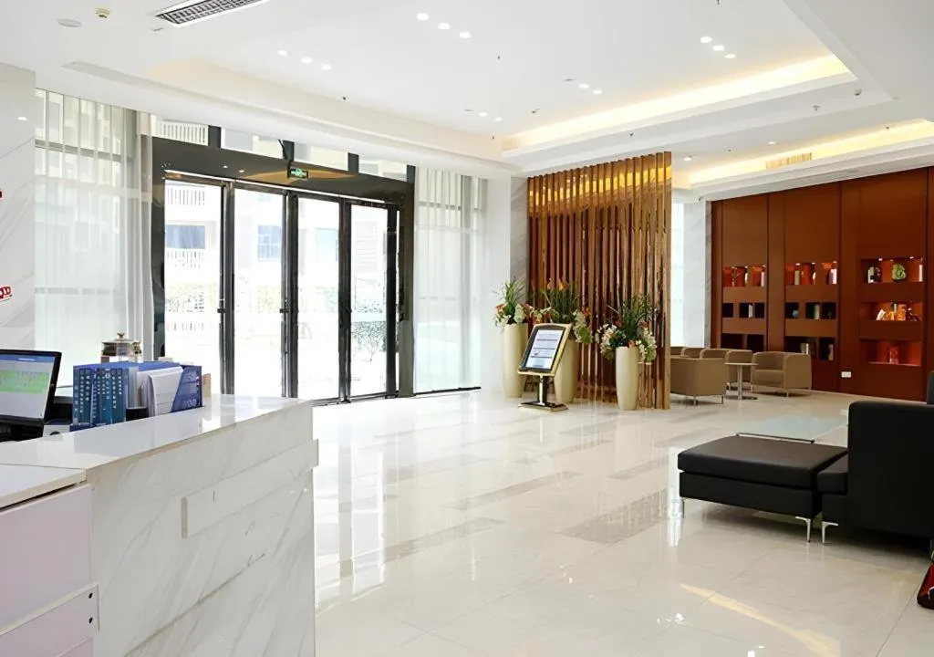 City Comfort Inn Lichuan Railway Station Tenglong Cave