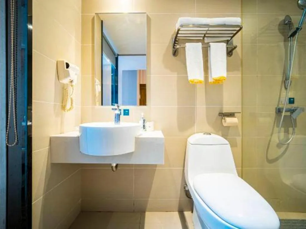 City Comfort Inn Lichuan Railway Station Tenglong Cave