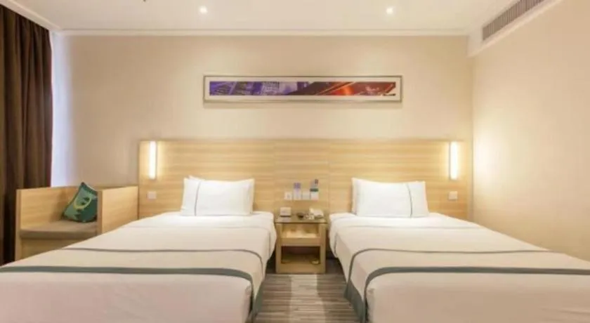 Bed in City Comfort Inn Wuhan Guanggu Finance Port