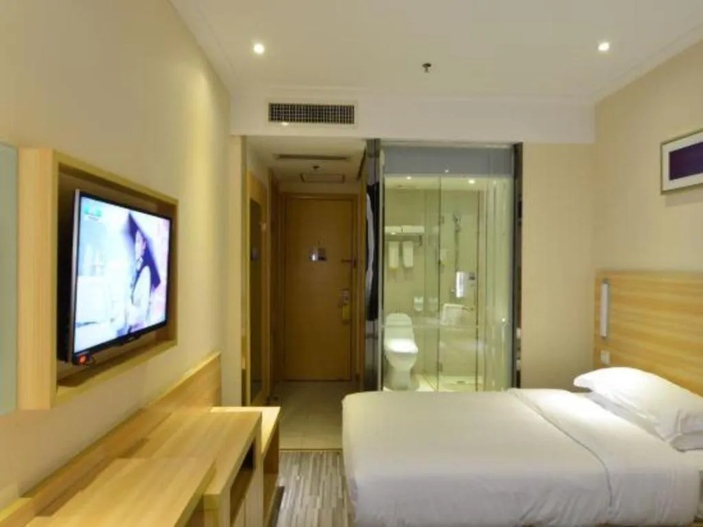 Bed in City Comfort Inn Wuhan Guanggu Finance Port