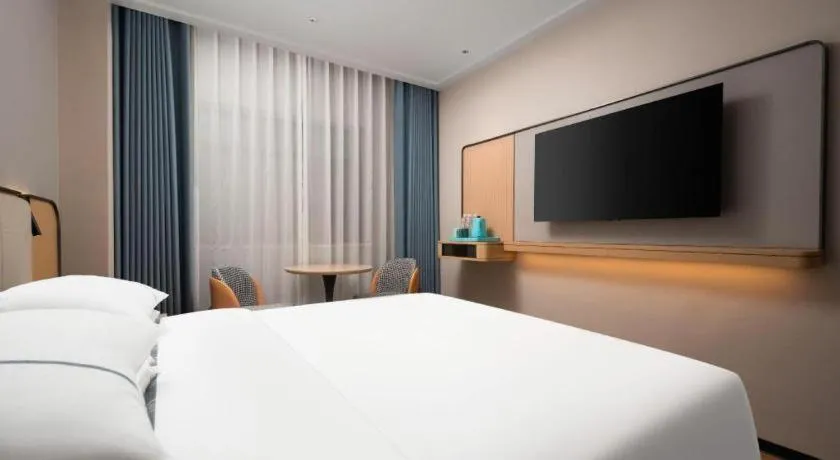 Bed in City Comfort Inn Wuhan Guanggu Finance Port