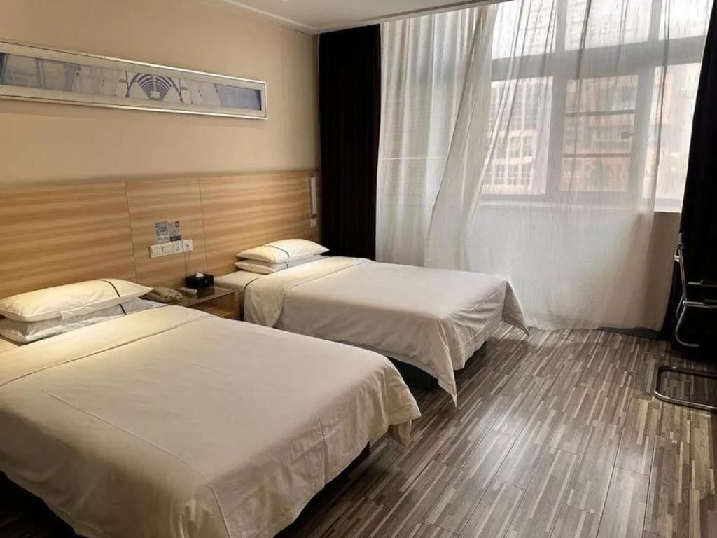 Bed in City Comfort Inn Wuhan Guanggu Finance Port